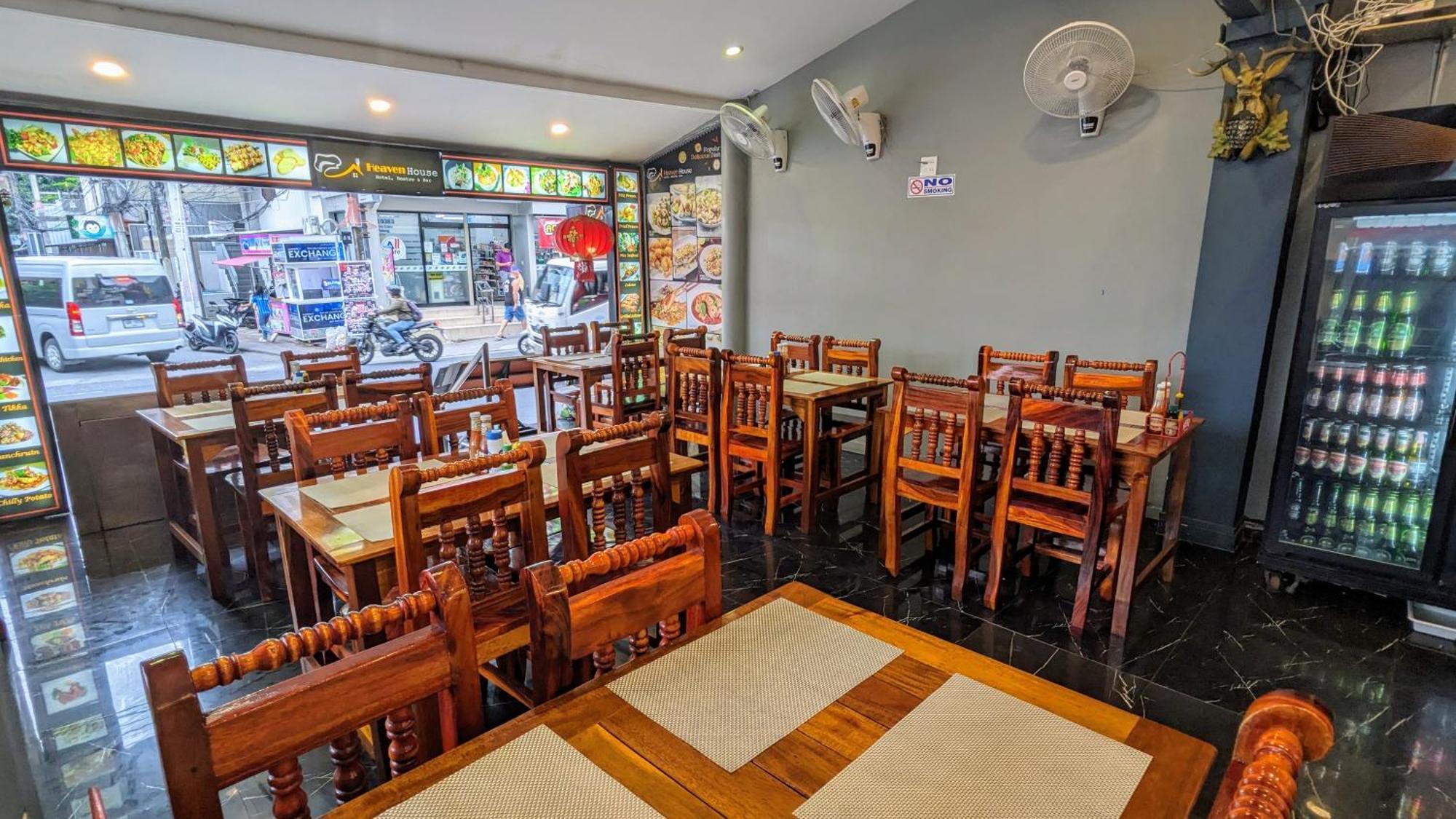 Heaven House Restro & Bar Hotel Patong Luaran gambar